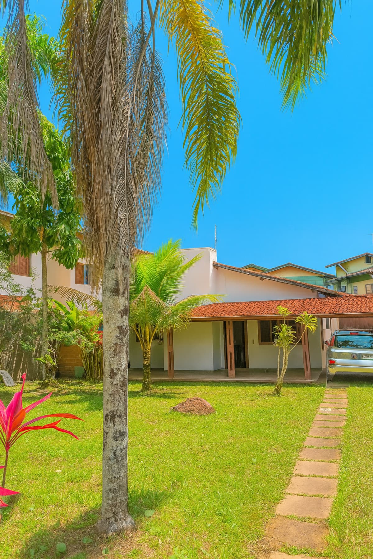 Casa — Praia Grande · um terreno de 500m só para a família